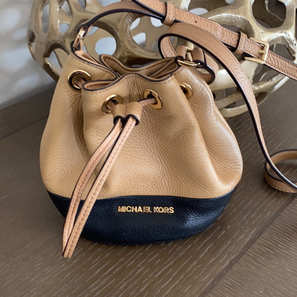 Michael Kors small cross body